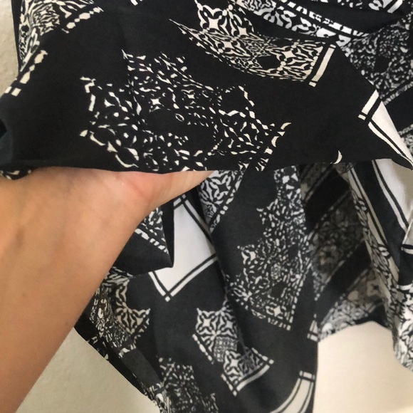 Maternity - LONG BLACK AND WHITE DRESS - Picture 3 of 6